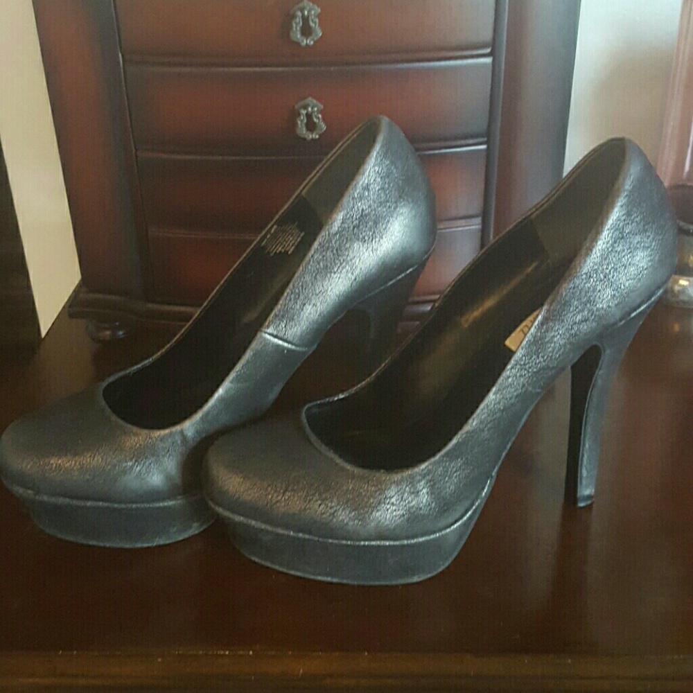 Jennifer Lopez 5 inch heels